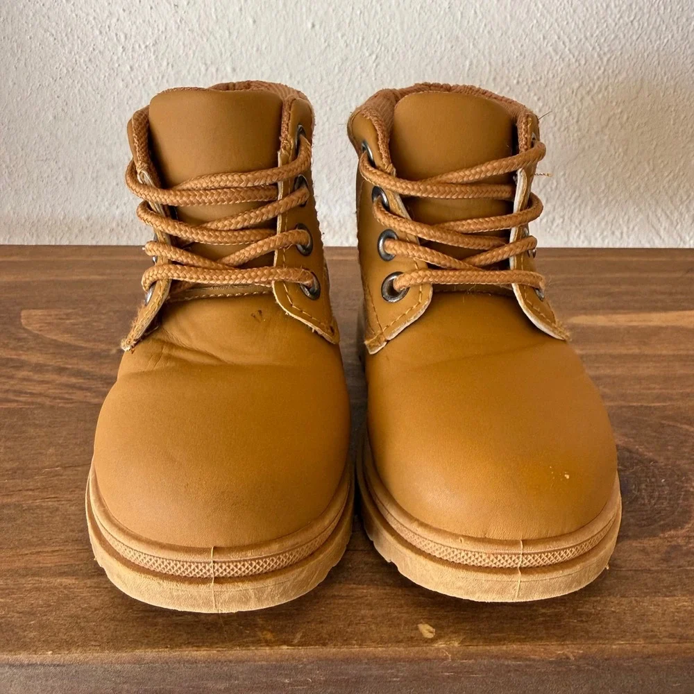 Daclay-7 Toddler Hiking Boots Tan Lace Up Size 6 aprox Casual Work Boots